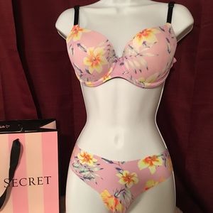 SOLD VS Pink bra set